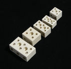 عایق های اتصال دهنده بلوک ترمینال 2 یا 3 قطبی 24A Steatite Ceramics